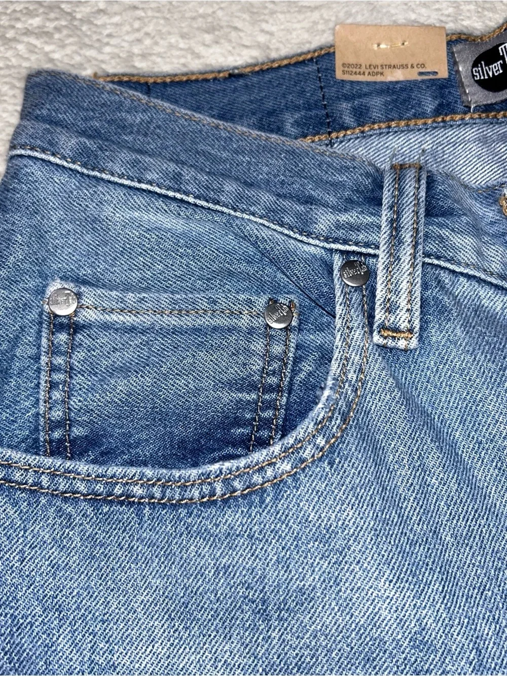 Levi's silver tap Light Blue Distressed Straight-Leg Jeans 27x31